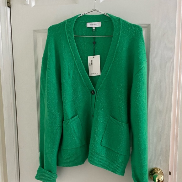 John And Jenn sweater - Picture 1 of 5